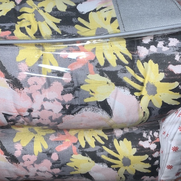 Rachel Ashwell Bedroom Queen Comforter Set,8-Piece - Picture 8 of 16